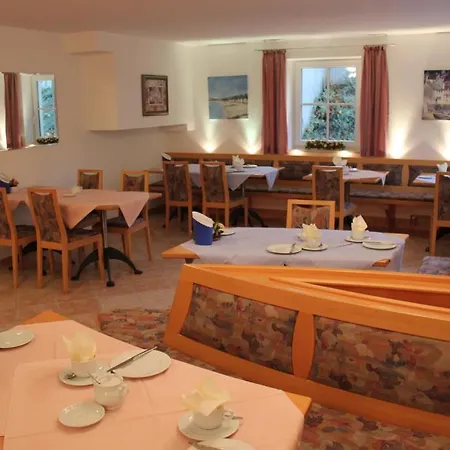 Demmel Guest house