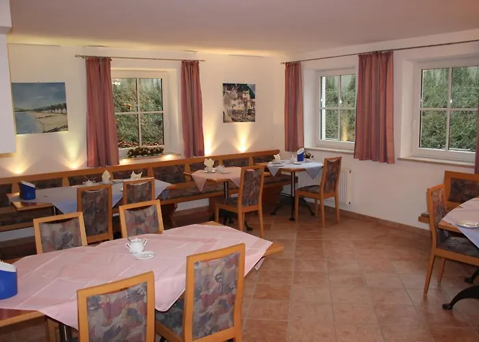 Demmel, 3* Bruckmühl